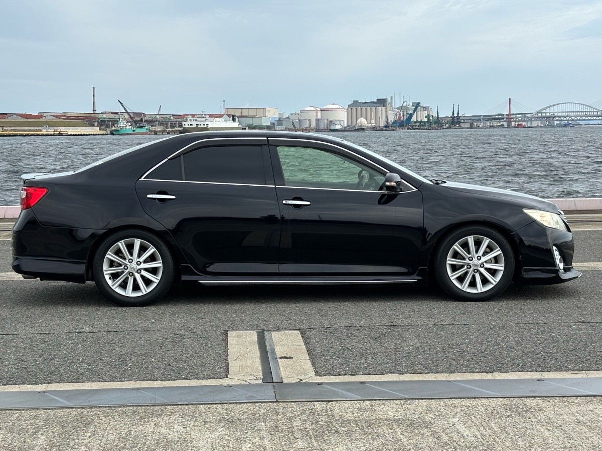 2012 Toyota Camry thumbnail