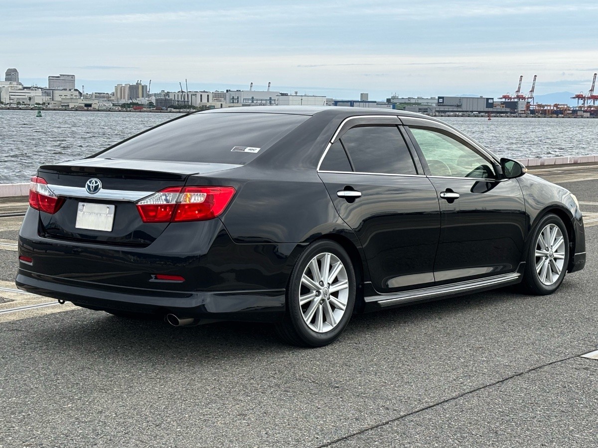 2012 Toyota Camry thumbnail
