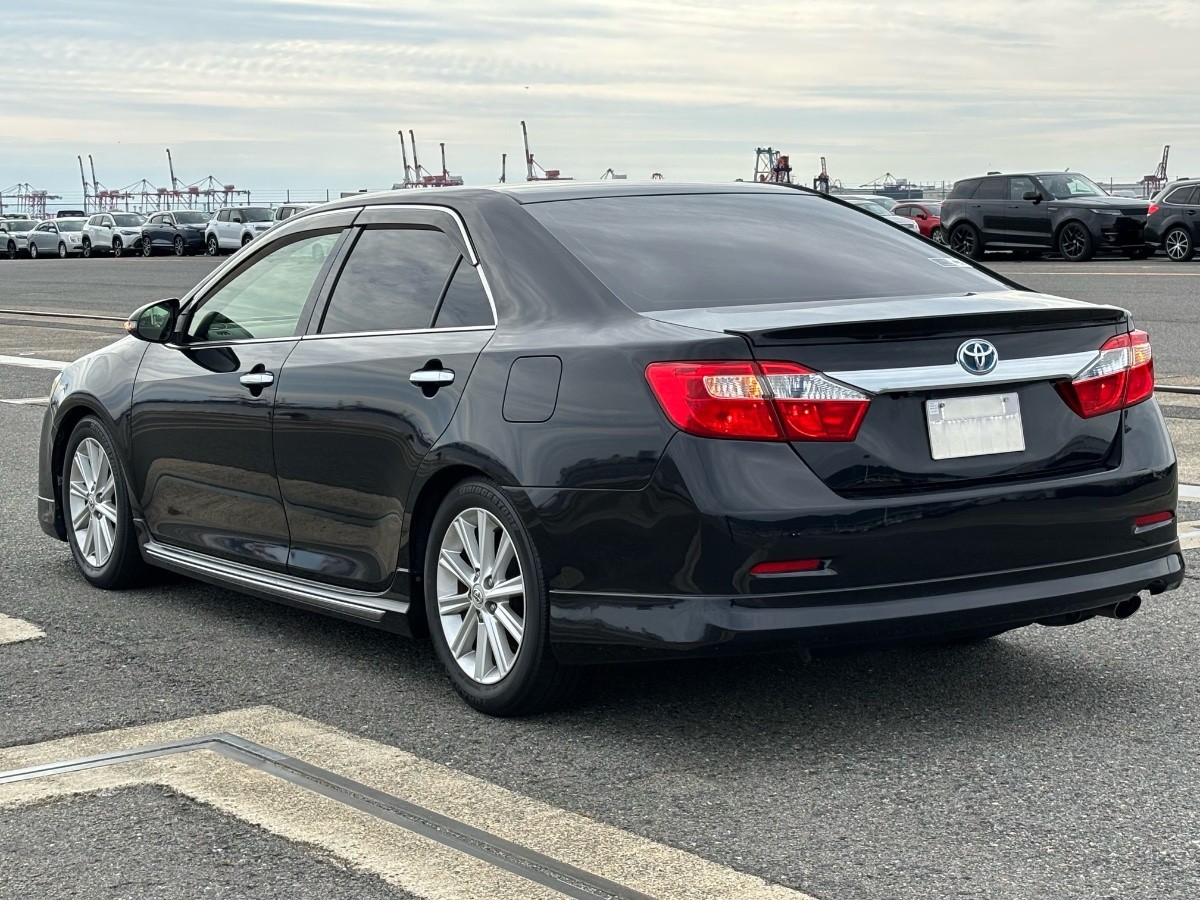 2012 Toyota Camry thumbnail