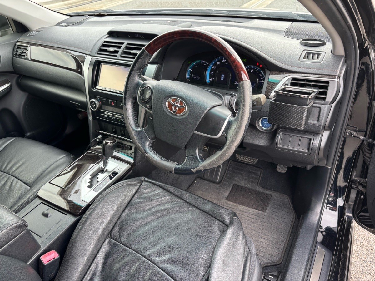 2012 Toyota Camry thumbnail