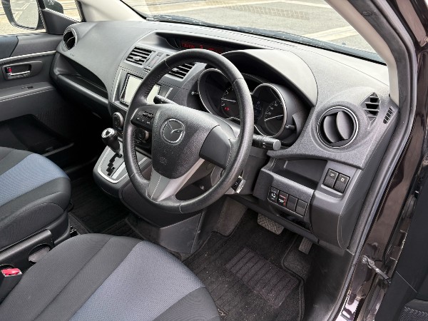 2013 Mazda Premacy thumbnail
