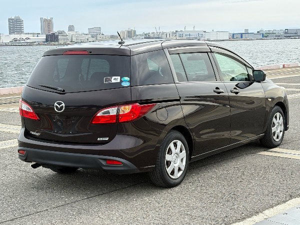 2013 Mazda Premacy thumbnail