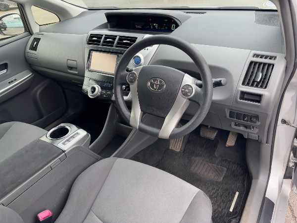2014 Toyota Prius thumbnail