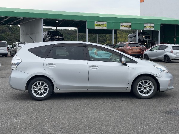 2014 Toyota Prius thumbnail