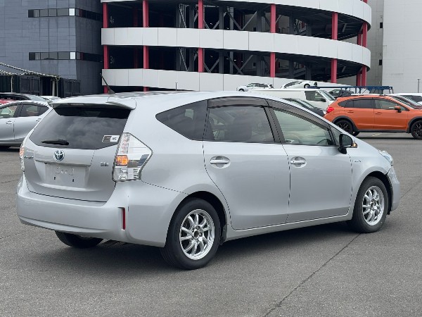 2014 Toyota Prius thumbnail