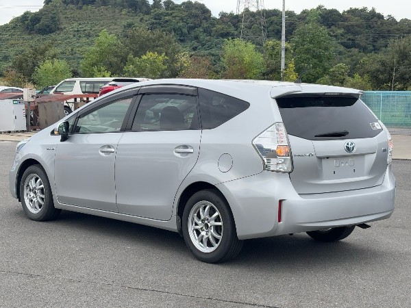 2014 Toyota Prius thumbnail