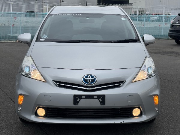 2014 Toyota Prius thumbnail