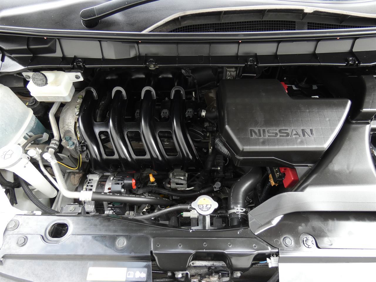 2017 Nissan SERENA thumbnail