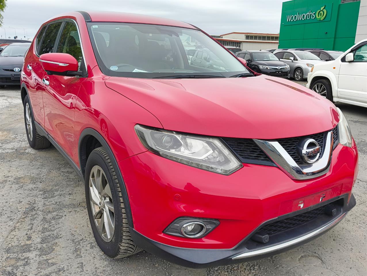 2017 Nissan X-Trail thumbnail