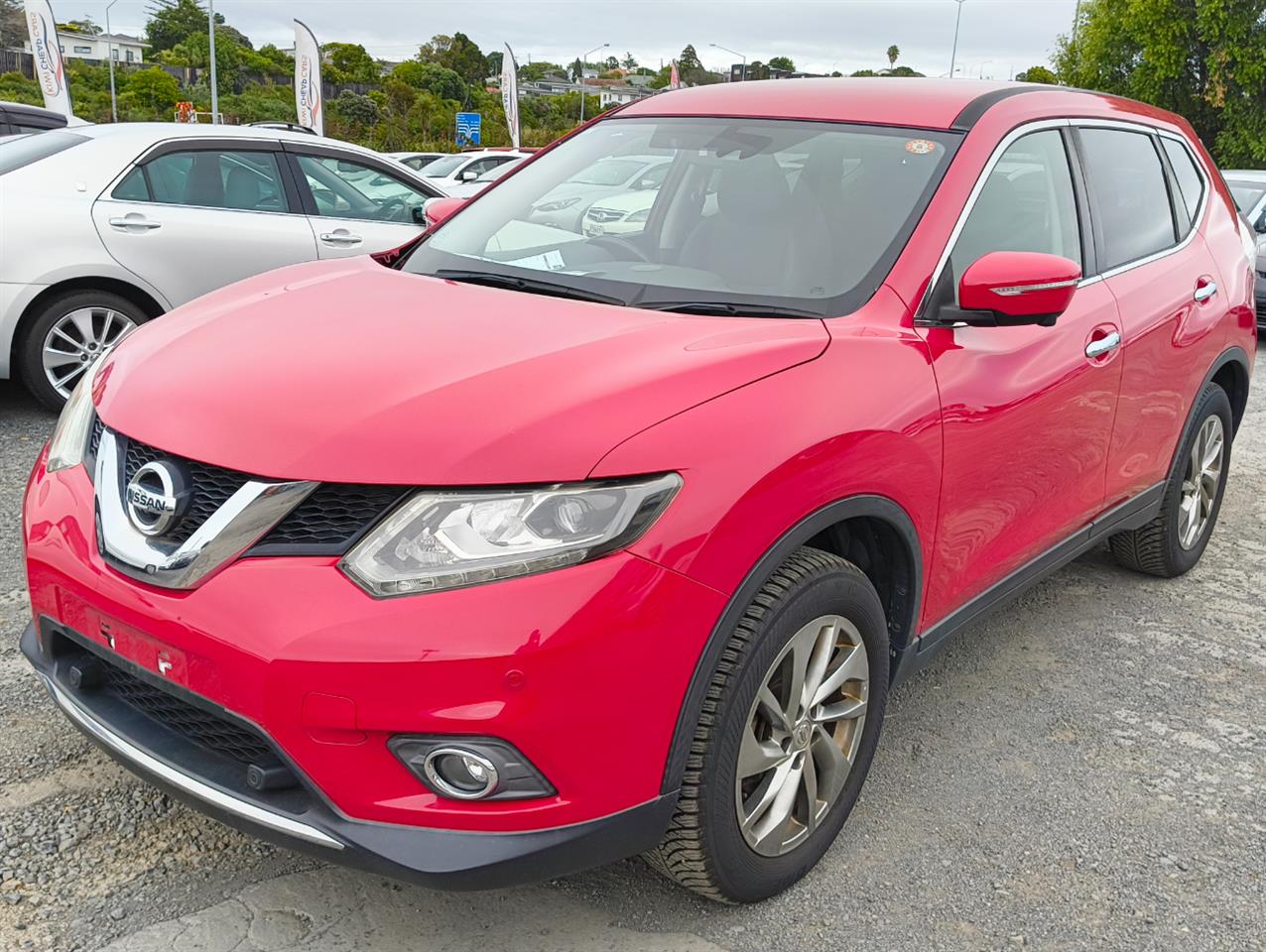 2017 Nissan X-Trail thumbnail