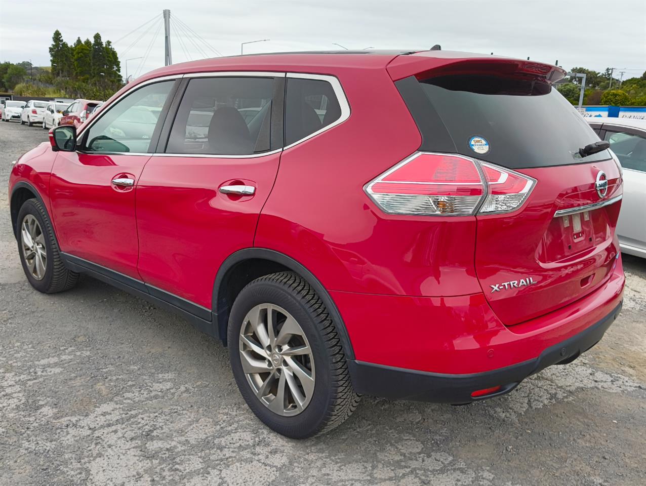 2017 Nissan X-Trail thumbnail