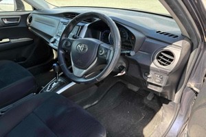 2015 Toyota Corolla thumbnail