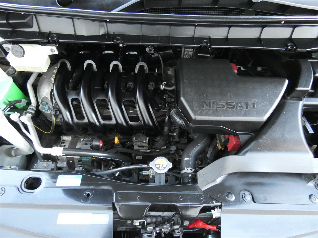 2017 Nissan SERENA thumbnail