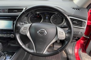 2015 Nissan X-Trail thumbnail