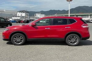 2015 Nissan X-Trail thumbnail