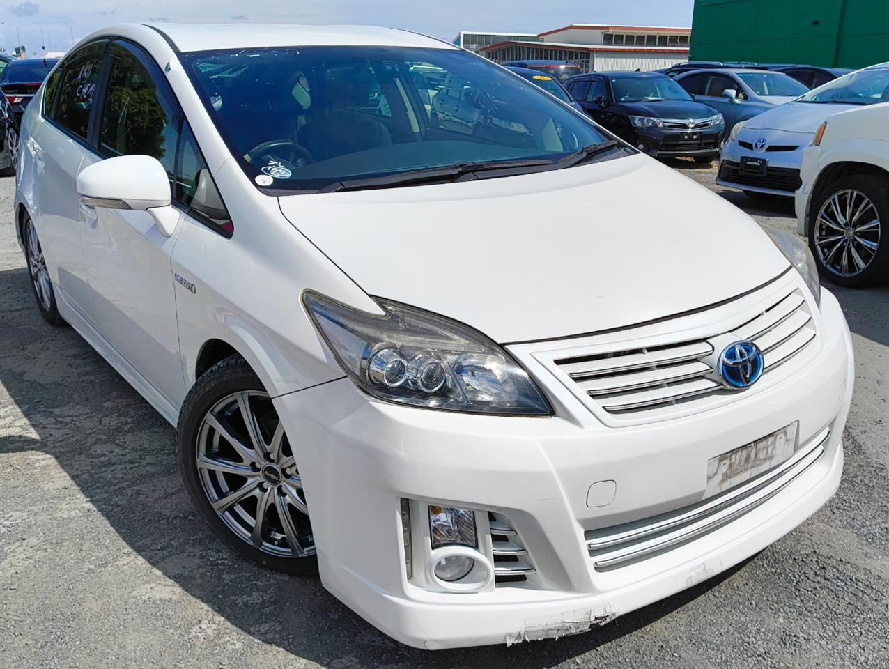 2013 Toyota Prius thumbnail