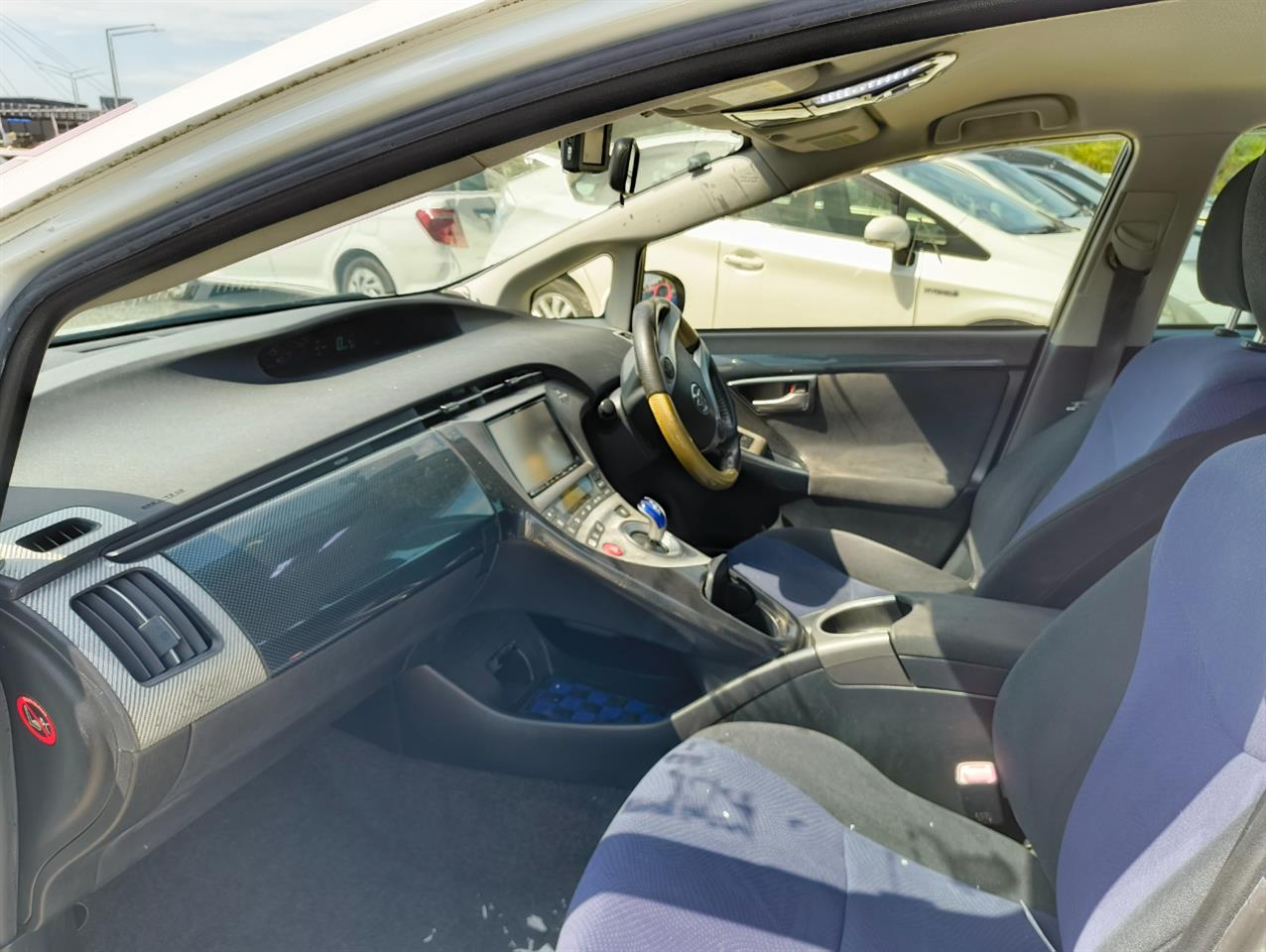 2013 Toyota Prius thumbnail