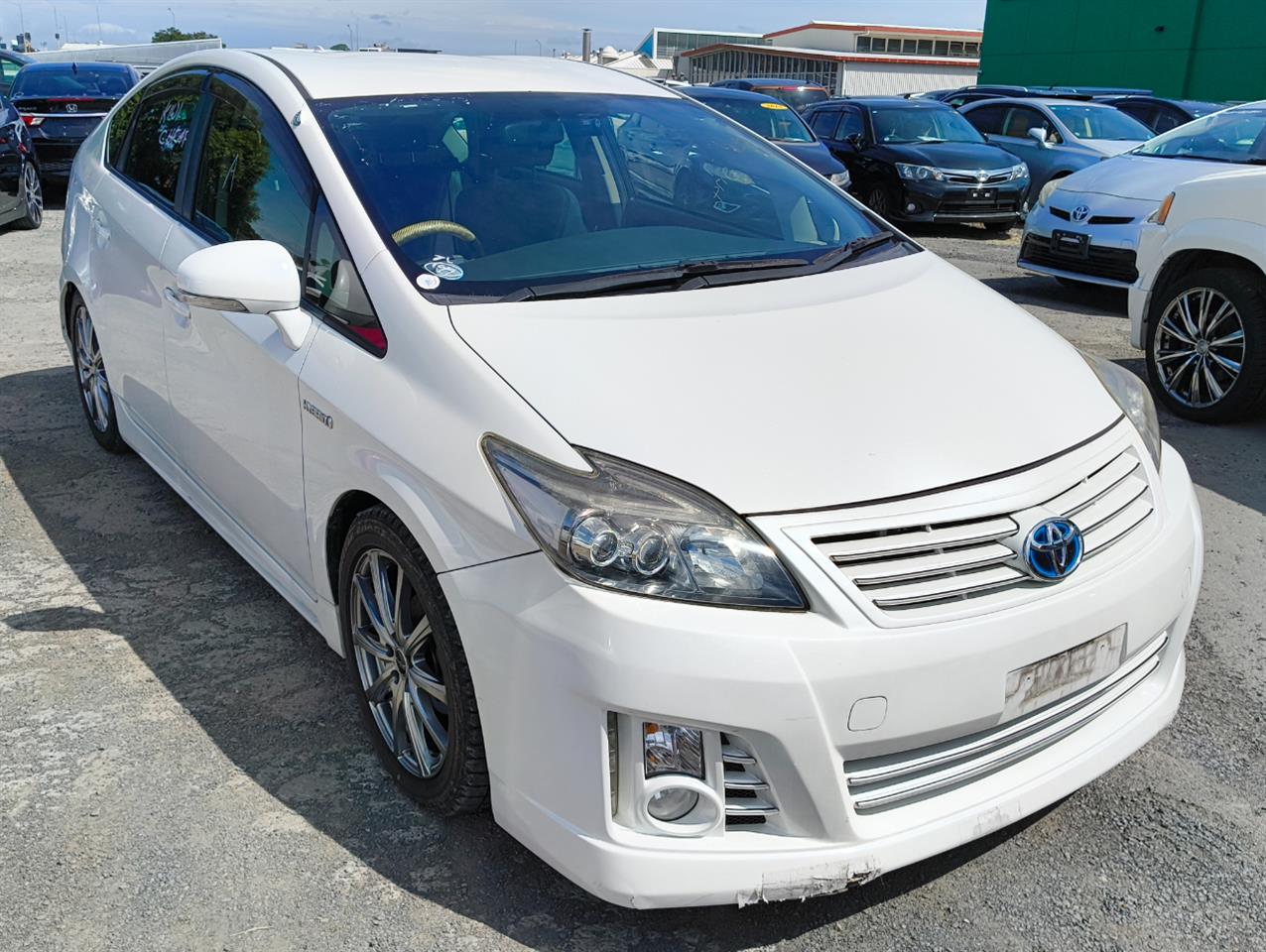 2013 Toyota Prius thumbnail