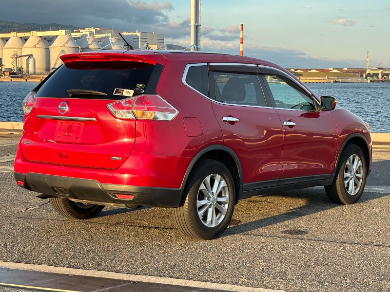 2014 Nissan X-Trail thumbnail